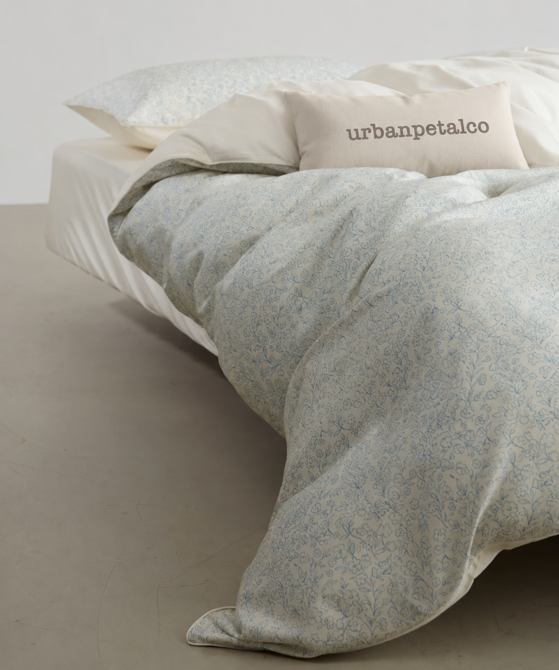 Floral Reverie Tencel Cotton Cooling Bedding Set Main image